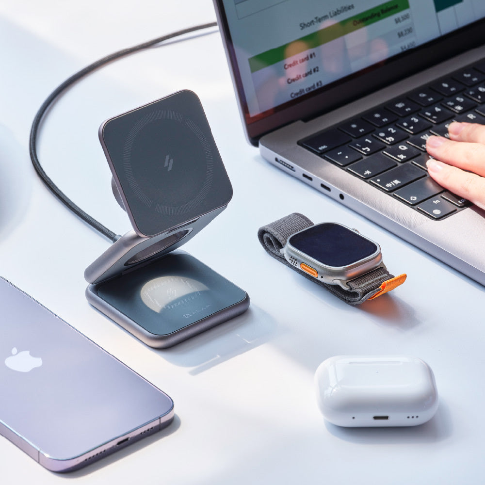 Mag 3 Magnetic 3-in-1 Foldable Travel Charging Station
